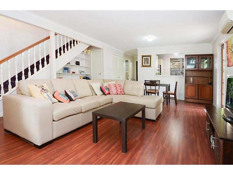 1/10 Pepperina Place, Fitzgibbon QLD 4018