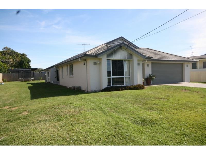 2 Monica Road, Redcliffe QLD 4020