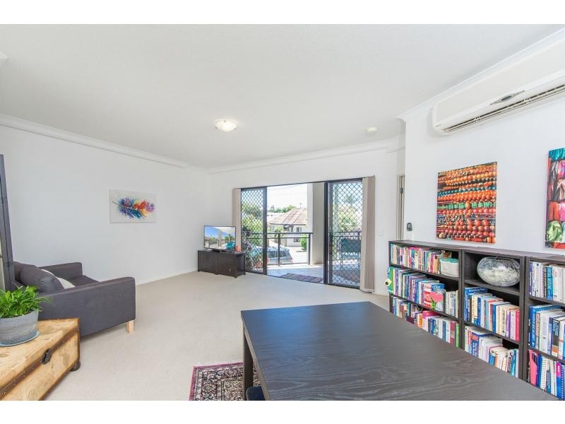 7/5 Rock Street, Scarborough QLD 4020
