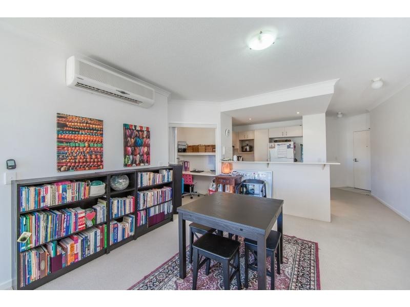 7/5 Rock Street, Scarborough QLD 4020