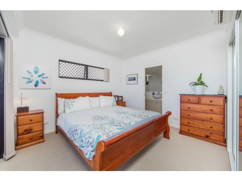 7/5 Rock Street, Scarborough QLD 4020