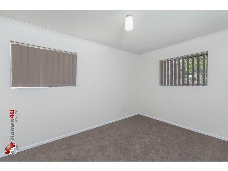 9 Shields Street, Redcliffe QLD 4020