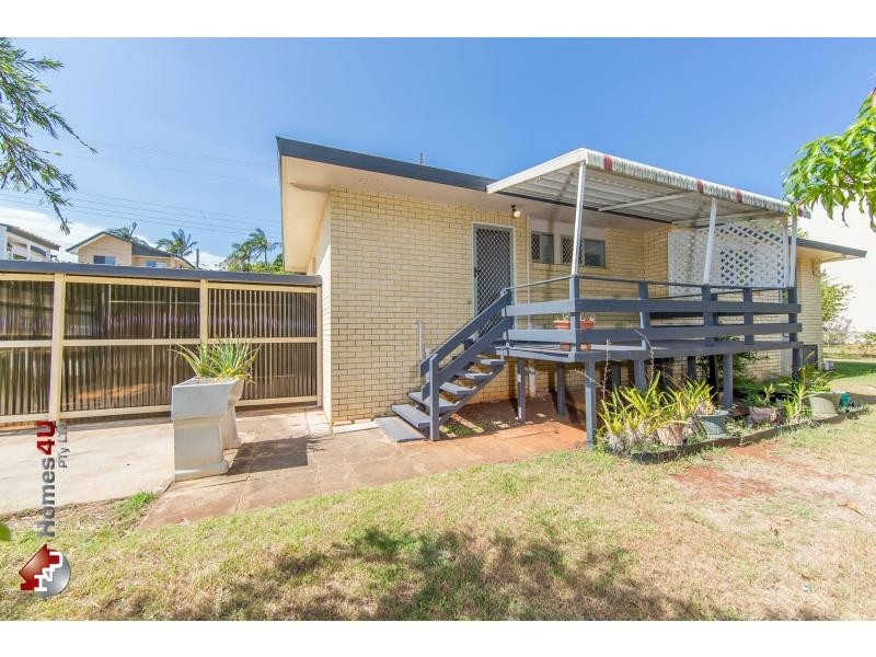 9 Shields Street, Redcliffe QLD 4020