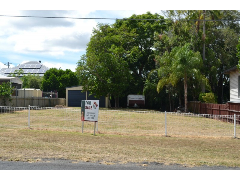 2A Heather Street, Silkstone QLD 4304