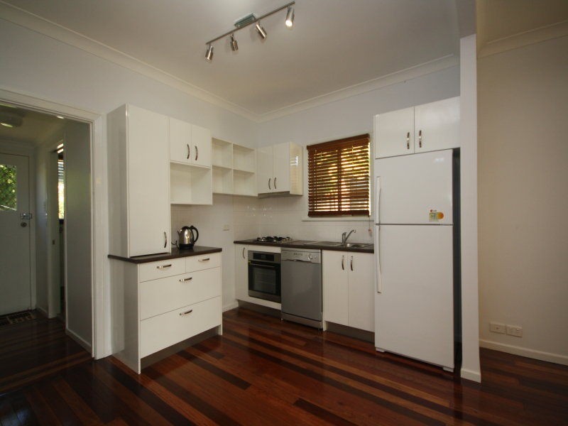 49A Griffith Road, Scarborough QLD 4020