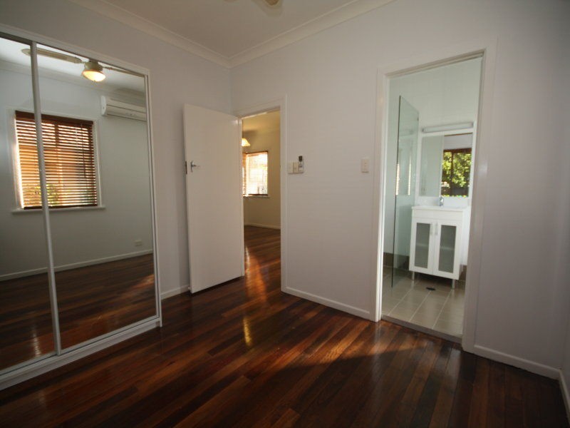49A Griffith Road, Scarborough QLD 4020