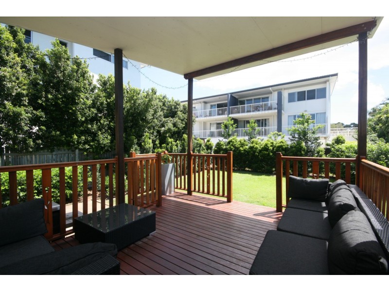 2 Ewart Street, Clontarf QLD 4019
