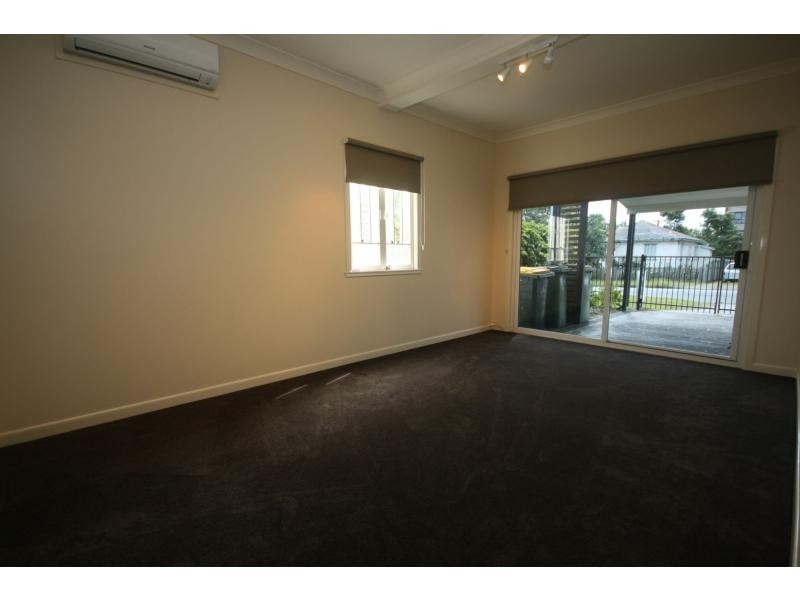 23 Louis Street, Redcliffe QLD 4020