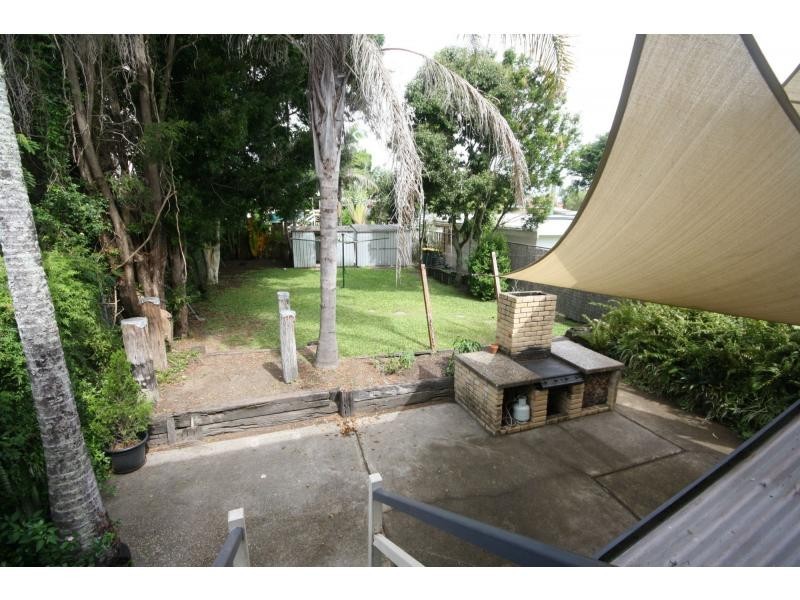 23 Louis Street, Redcliffe QLD 4020