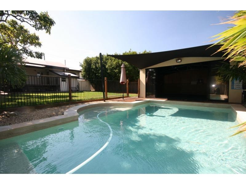 17 Rogers Road, Clontarf QLD 4019