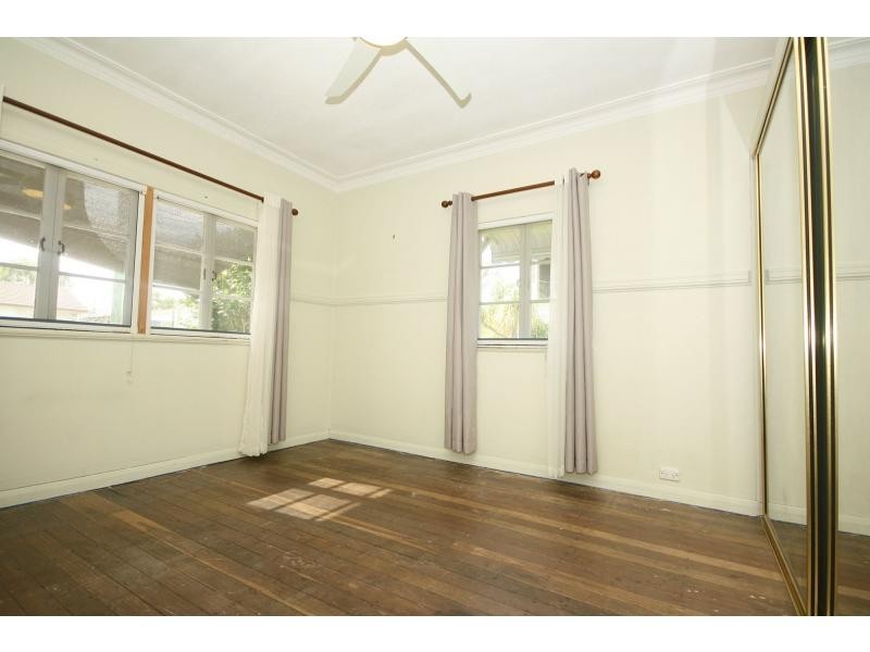 17 Rogers Road, Clontarf QLD 4019