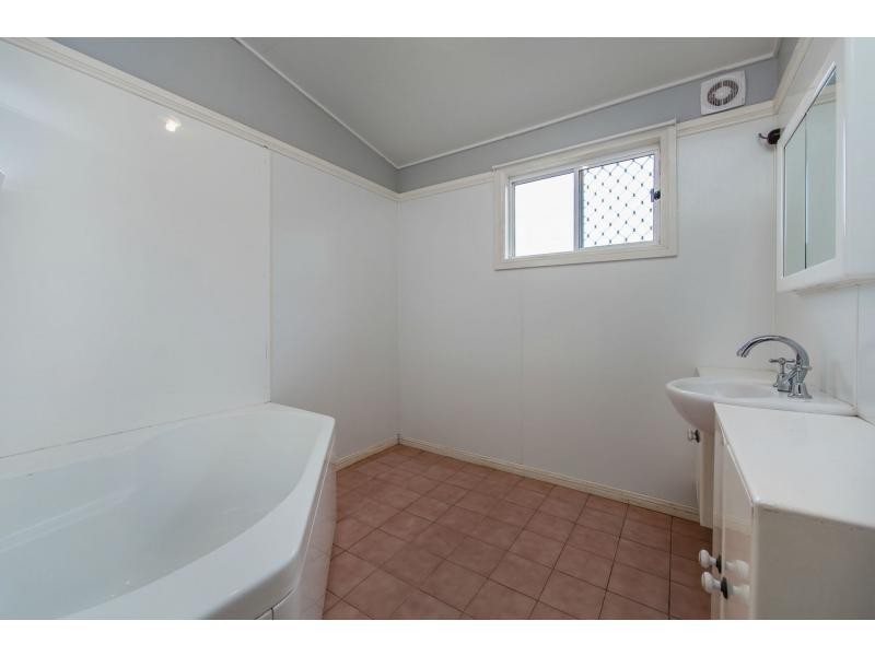 22 Reedy Street, Redcliffe QLD 4020