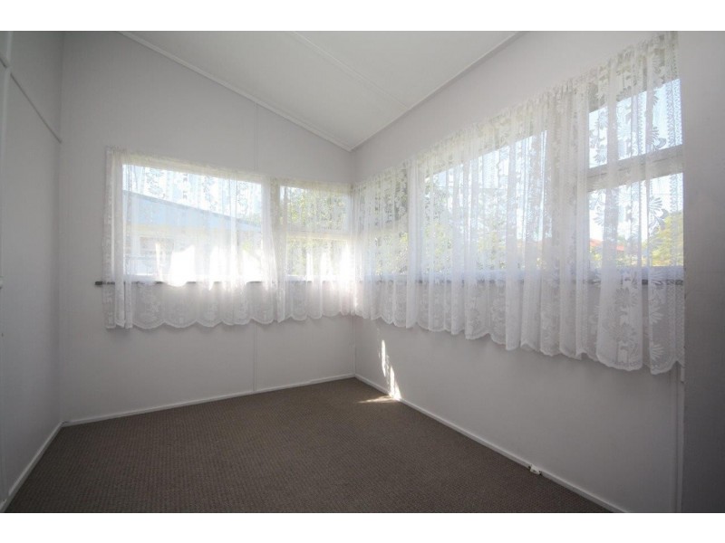 25 Lane Street St, Clontarf QLD 4019