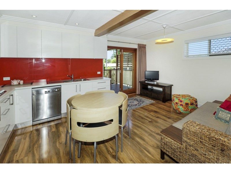 16 Gardenia Street, Clontarf QLD 4019