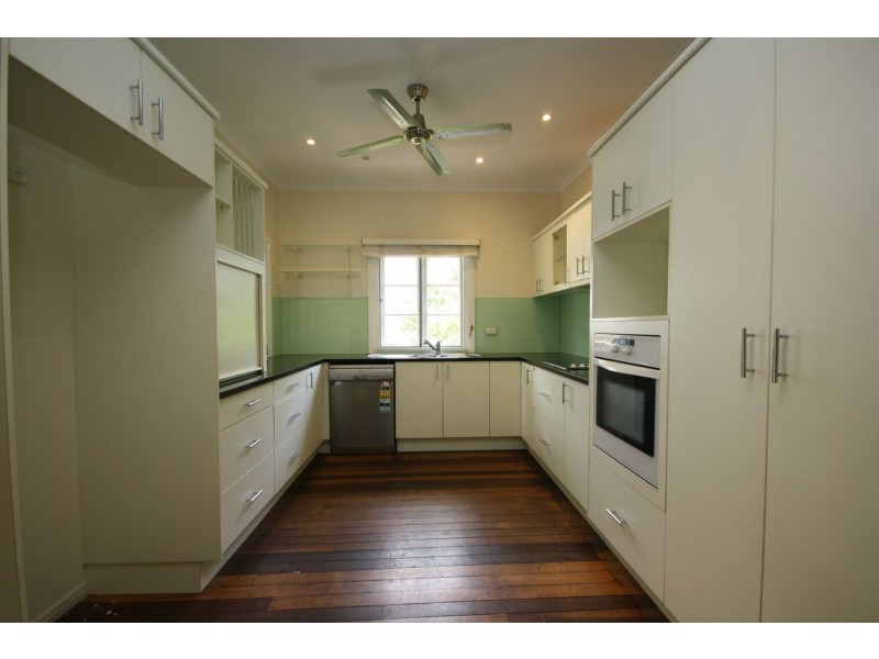 71 Sorrento Street St, Margate QLD 4019