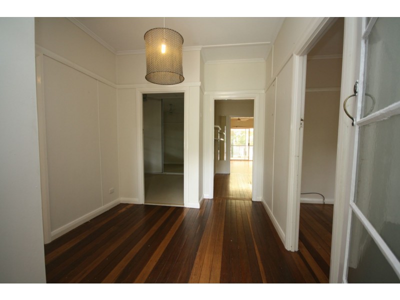 71 Sorrento Street St, Margate QLD 4019