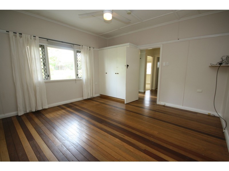 71 Sorrento Street St, Margate QLD 4019