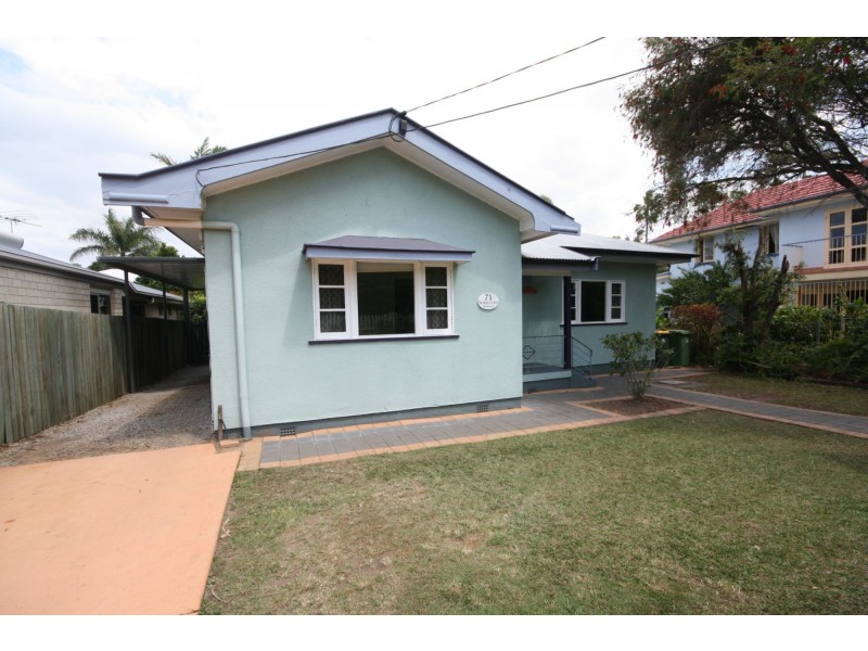 71 Sorrento Street St, Margate QLD 4019