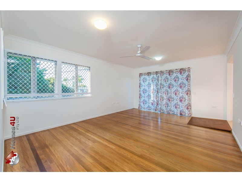 26 Armstrong Street, Clontarf QLD 4019
