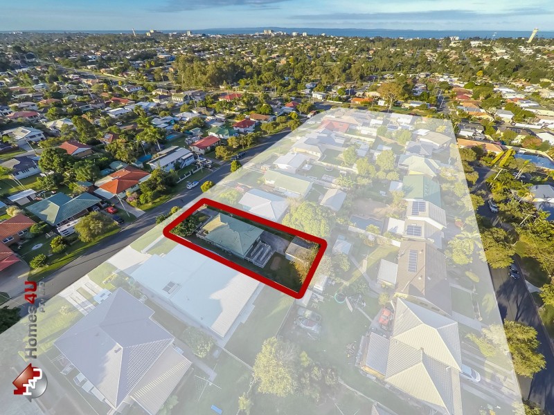26 Armstrong Street, Clontarf QLD 4019