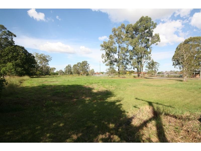 186 Francis Road, Lawnton QLD 4501
