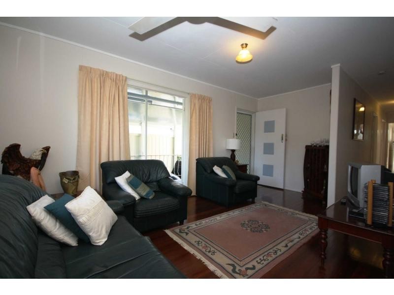 20 Hibiscus Avenue, Redcliffe QLD 4020