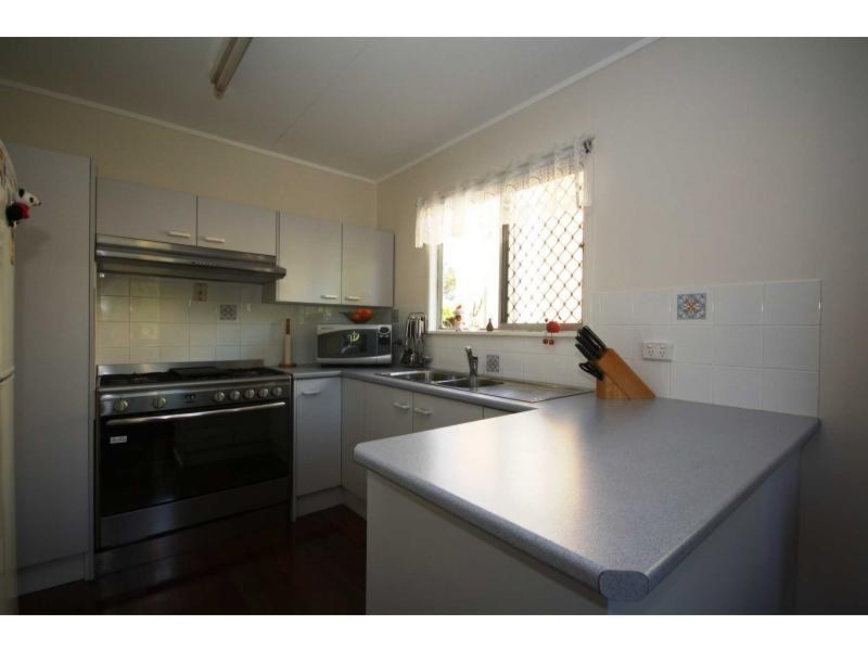 20 Hibiscus Avenue, Redcliffe QLD 4020