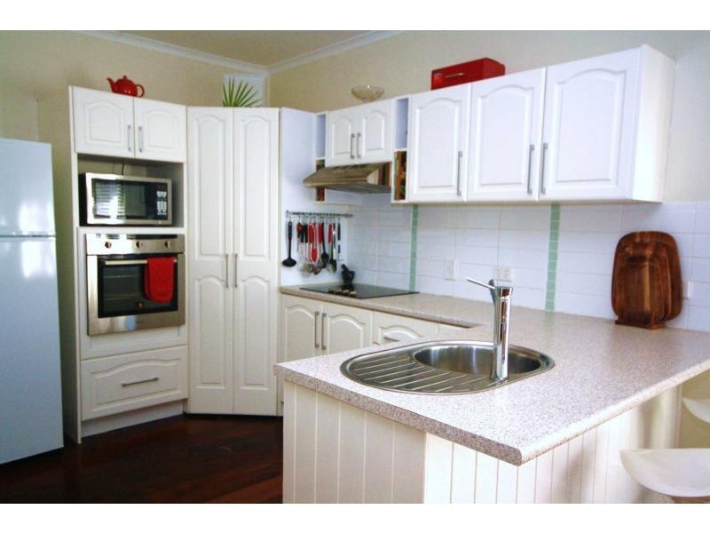 34 Redbank Road, Redcliffe QLD 4020