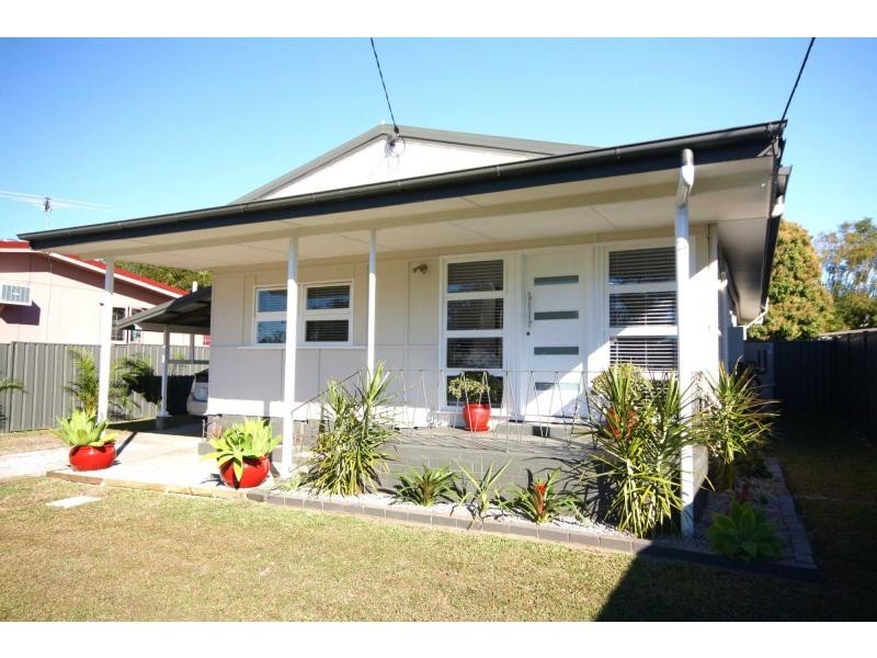 34 Redbank Road, Redcliffe QLD 4020