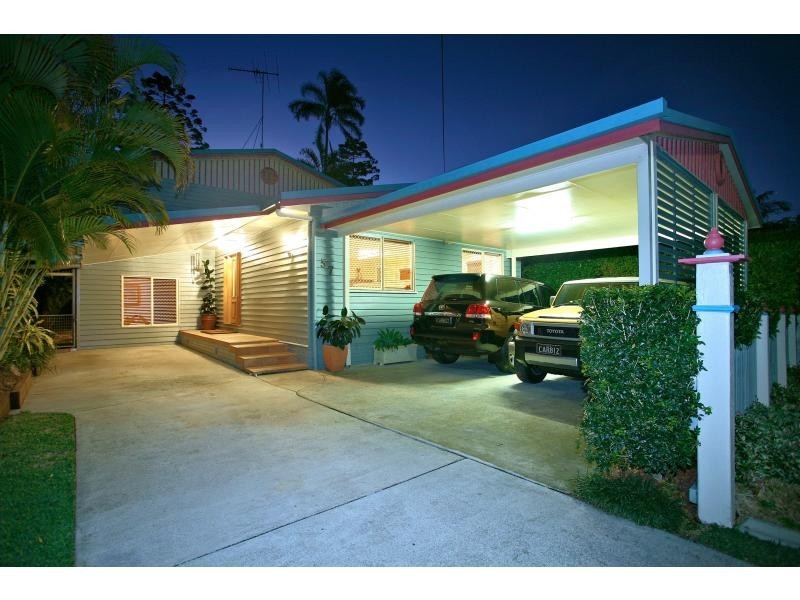 37 Frost Street, Clontarf QLD 4019