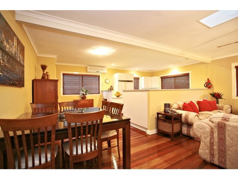 37 Frost Street, Clontarf QLD 4019