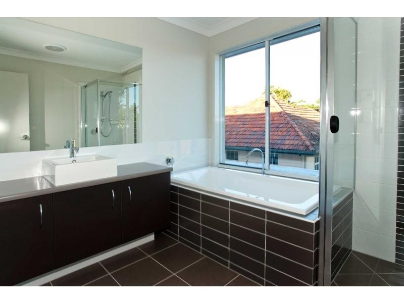 24 clifford Street, Woody Point QLD 4019