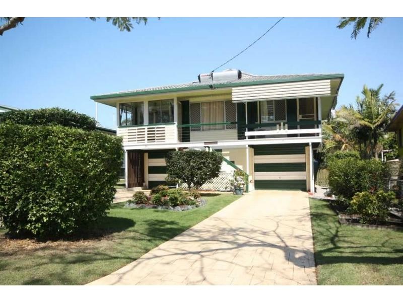 33 Centaur Street, Redcliffe QLD 4020