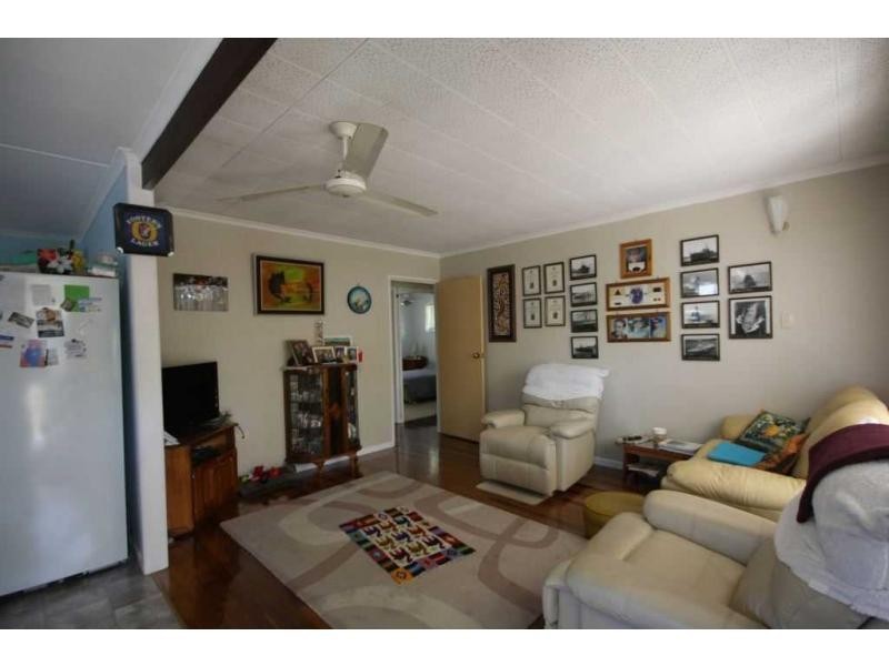 33 Centaur Street, Redcliffe QLD 4020