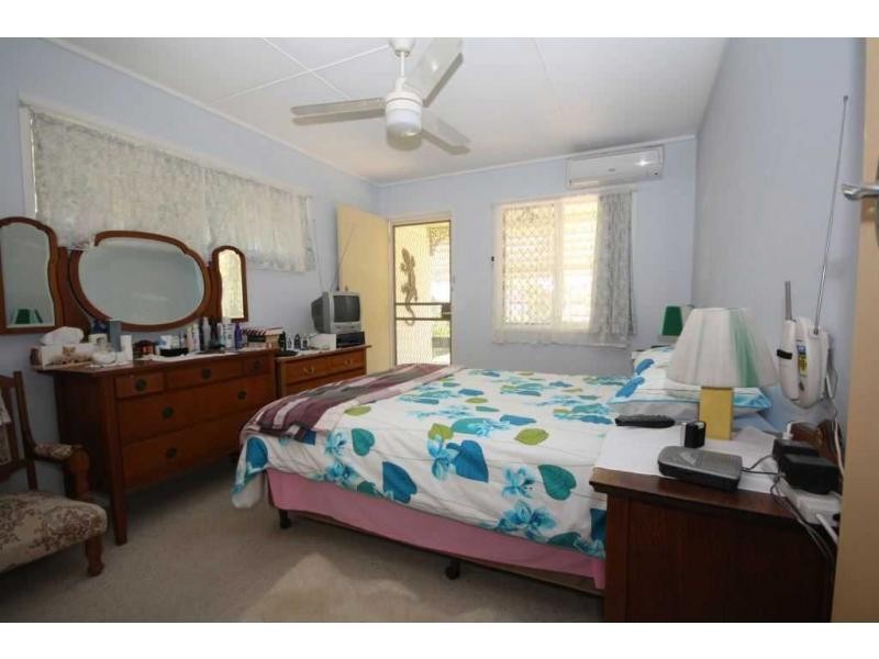 33 Centaur Street, Redcliffe QLD 4020