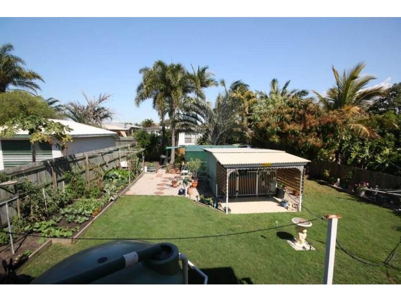 33 Centaur Street, Redcliffe QLD 4020