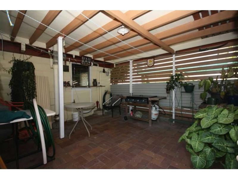 33 Centaur Street, Redcliffe QLD 4020