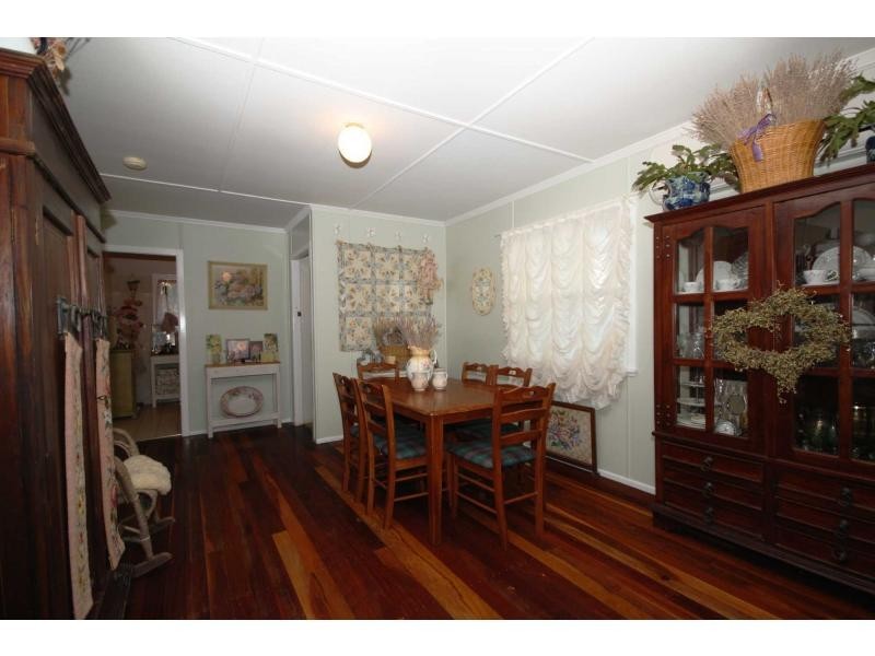 22 Elizabeth Street, Esk QLD 4312