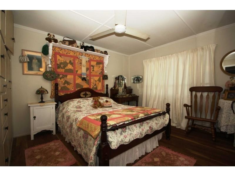 22 Elizabeth Street, Esk QLD 4312