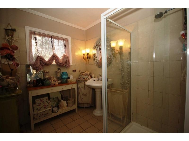 22 Elizabeth Street, Esk QLD 4312