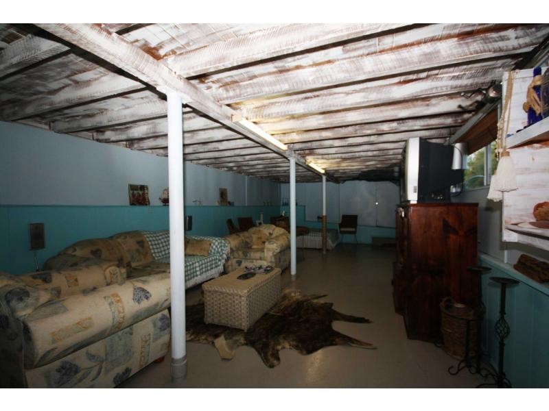 22 Elizabeth Street, Esk QLD 4312