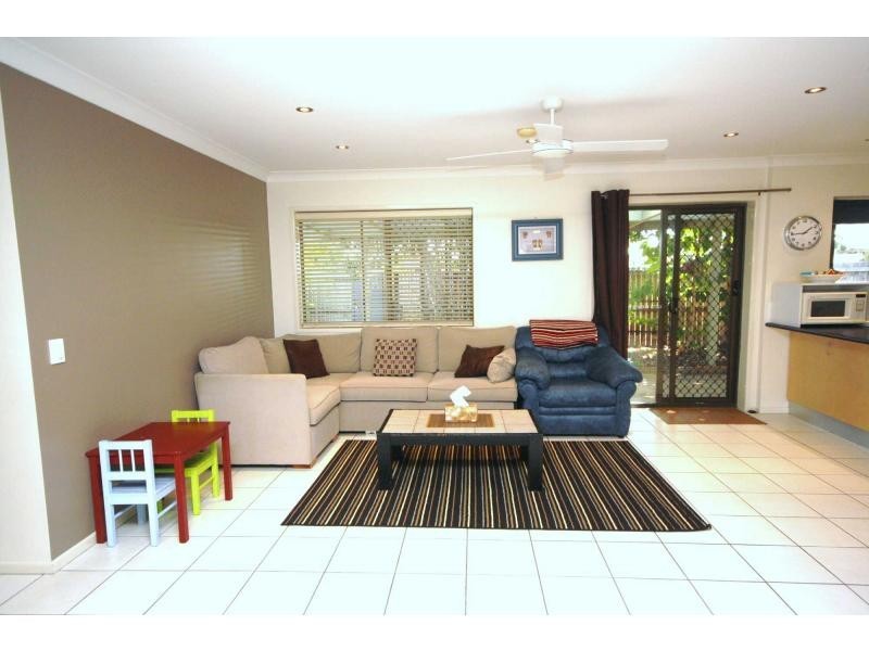 23 Daniel Court, Scarborough QLD 4020
