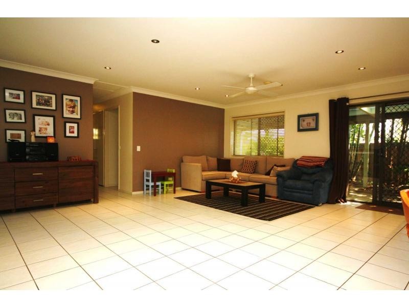 23 Daniel Court, Scarborough QLD 4020