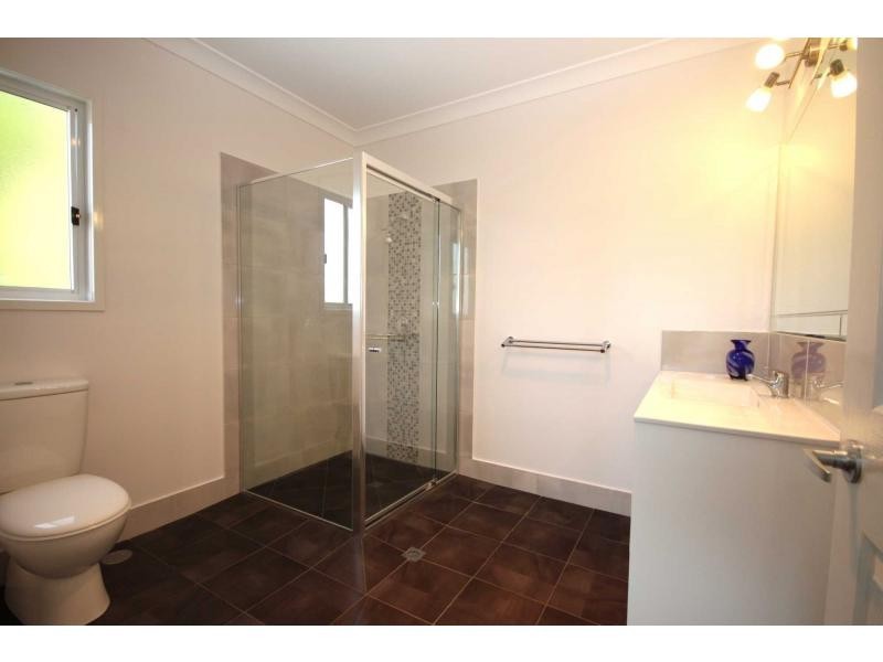 30 Central Avenue, Scarborough QLD 4020