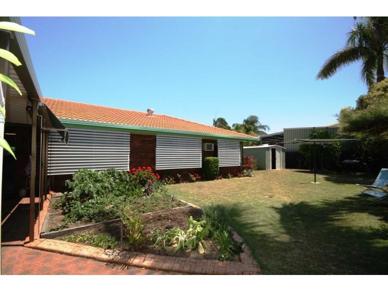 29 Beacon Crescent, Newport QLD 4020
