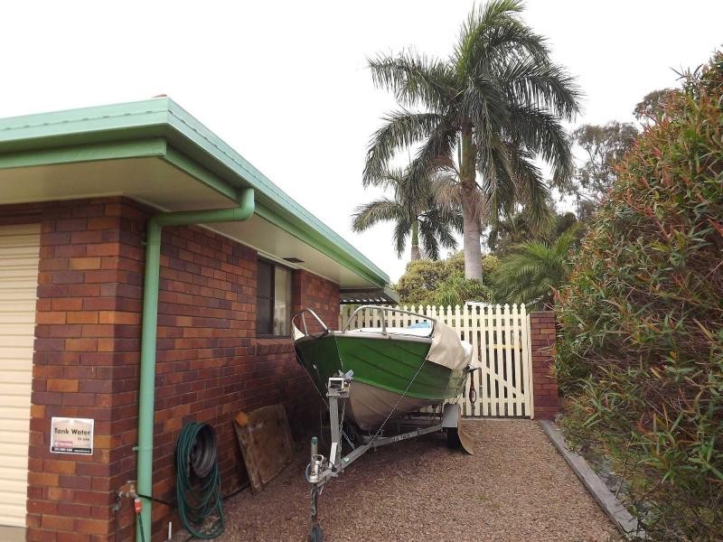 29 Beacon Crescent, Newport QLD 4020