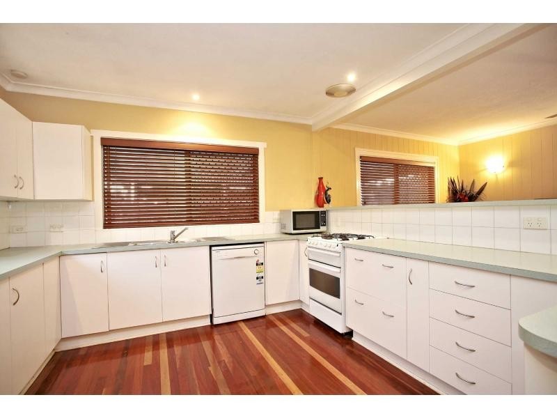 37 Frost Street, Clontarf QLD 4019