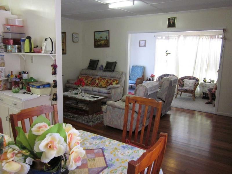 9 Knights Terrace, Margate QLD 4019