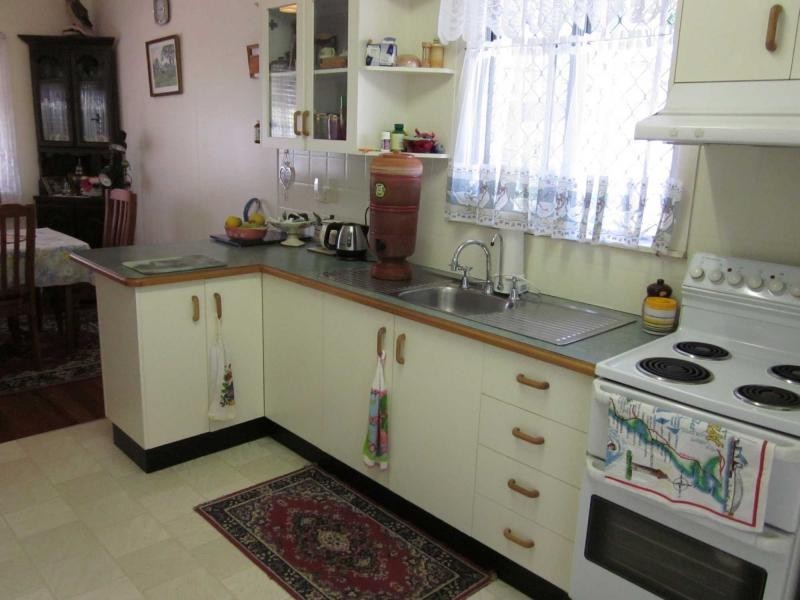 9 Knights Terrace, Margate QLD 4019