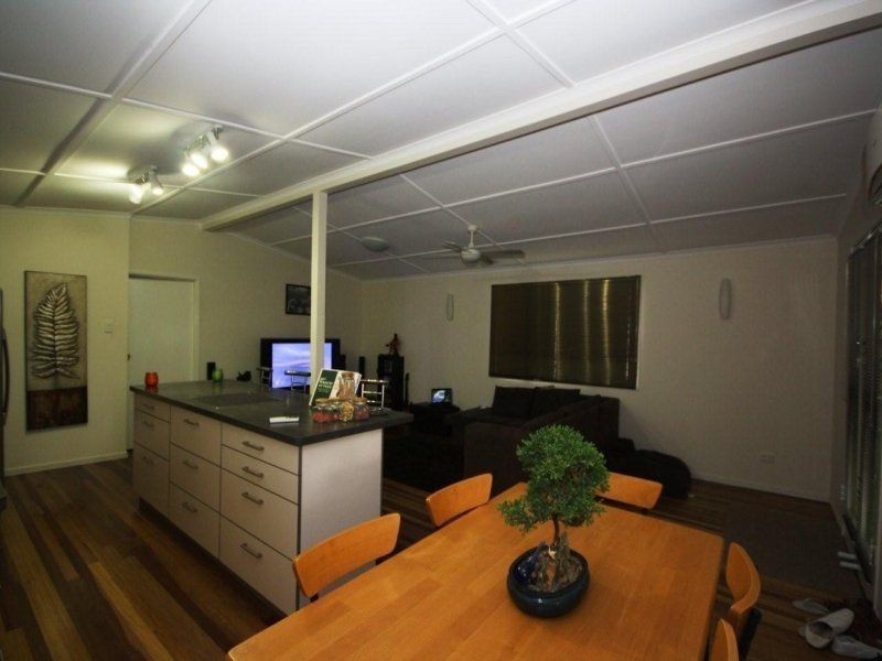 16 Barron Road, Margate QLD 4019